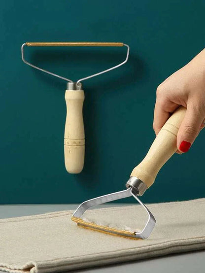 The Wagging Tail™ Hair Remover