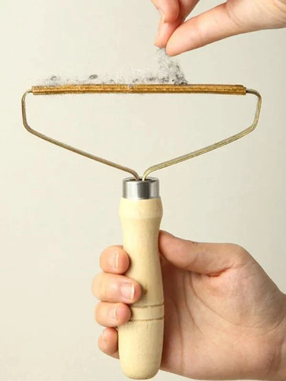 The Wagging Tail™ Hair Remover